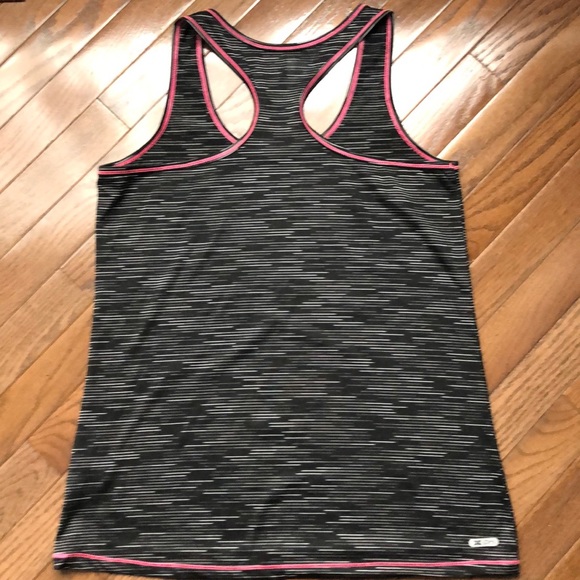 Women’s Reebok tank medium - Picture 3 of 4